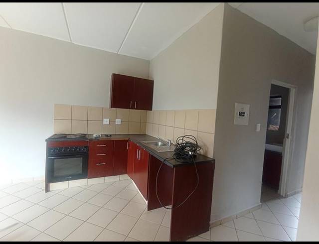 2 BEDROOM PROPERTY TO RENT IN GROBLERPARK